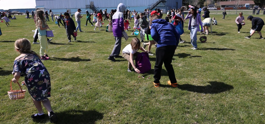 7 12 Easter Egg Hunt chaos