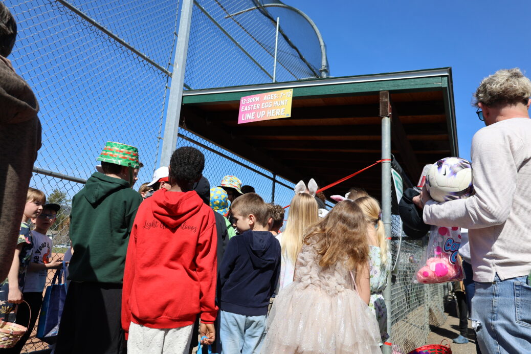 7 12 Easter Egg Hunt sign