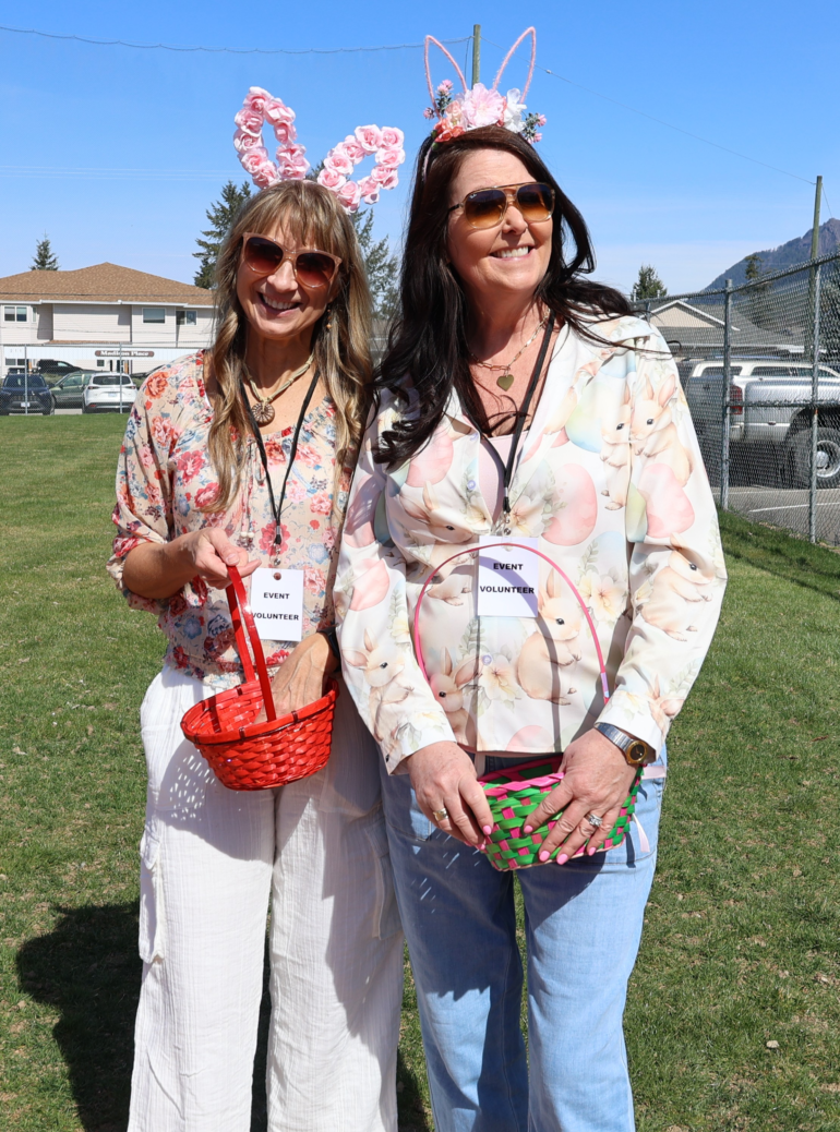 Councillors Davyduke & Baird wider shot