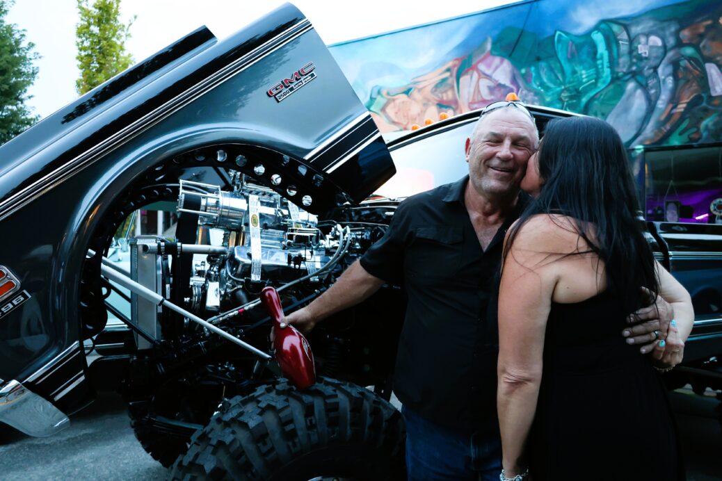 1st place Darrell Fornwald kissing wife 1969 Sierra